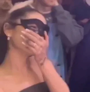 Стикер ariana grande / @marystikers - 0